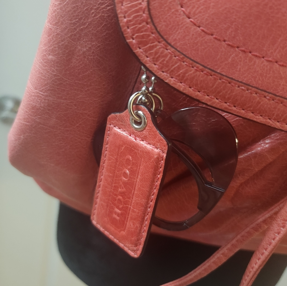 RARE! Coach 17910 Pink Distressed Leather Drawstring Backpack Bag - Picture 3 of 10